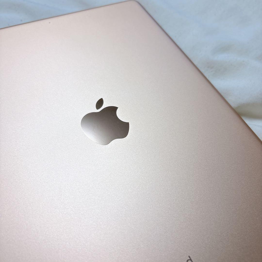 iPad 第8世代 32GB WIFIモデル　ピンクゴールド