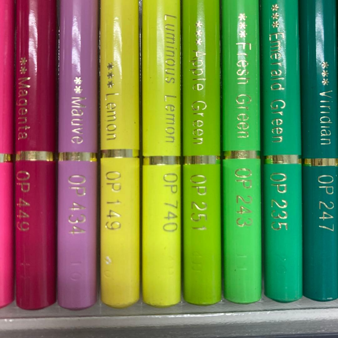 ホルベイン<アーチスト>色鉛筆50色セット