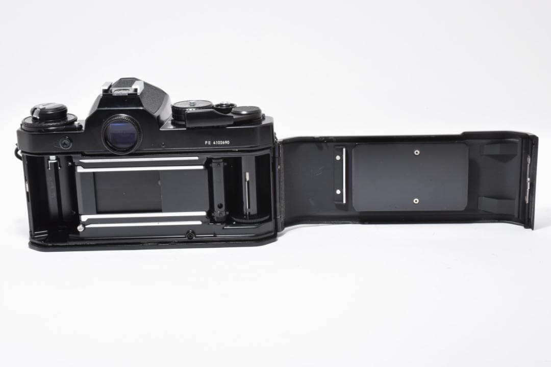 【美品】Nikon ニコン FE ブラック ボディのみ #520