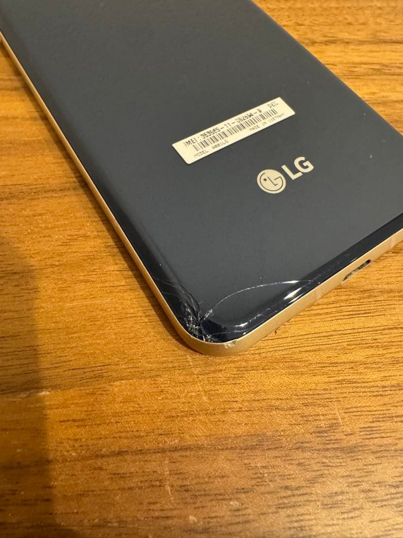 LG V60 ThinQ 5G デュアルスクリーン SIMロック解除済み　スマホ