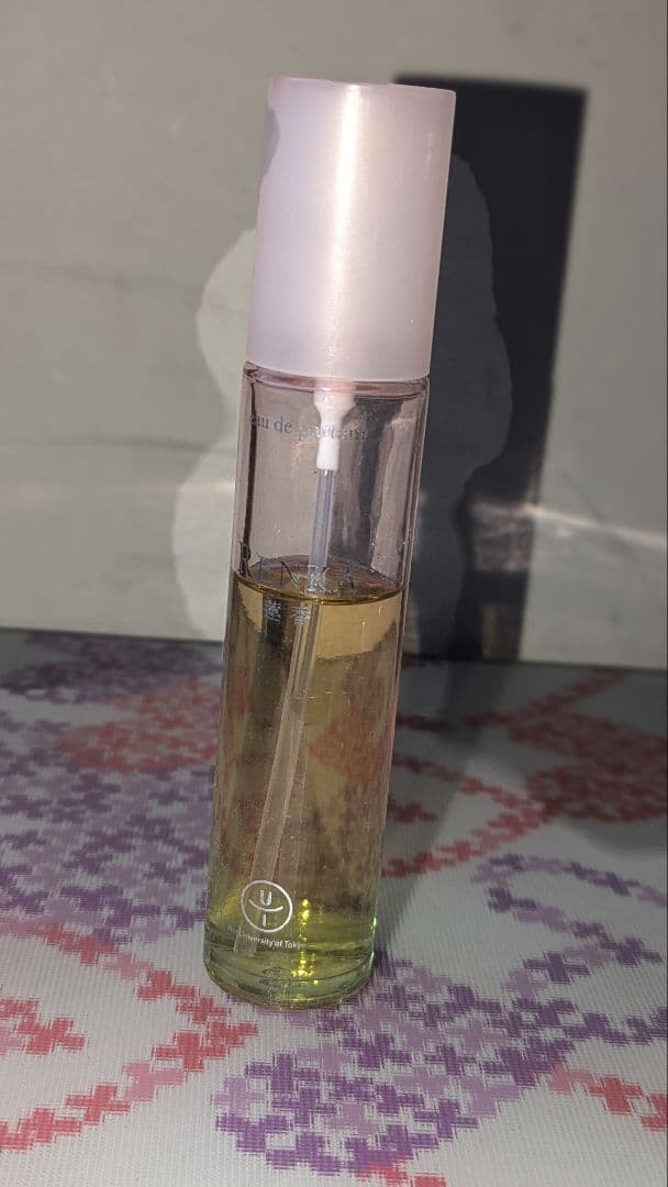 425 ESCADA　エスカーダ　セクシーグラフィティ　30ml＋他香水３個