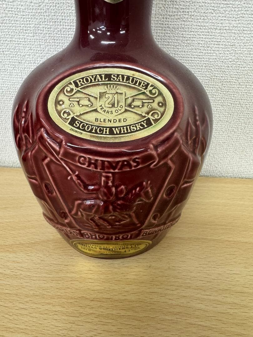ロイヤルサルート 21  Salute 21 スコッチウイスキー　1L