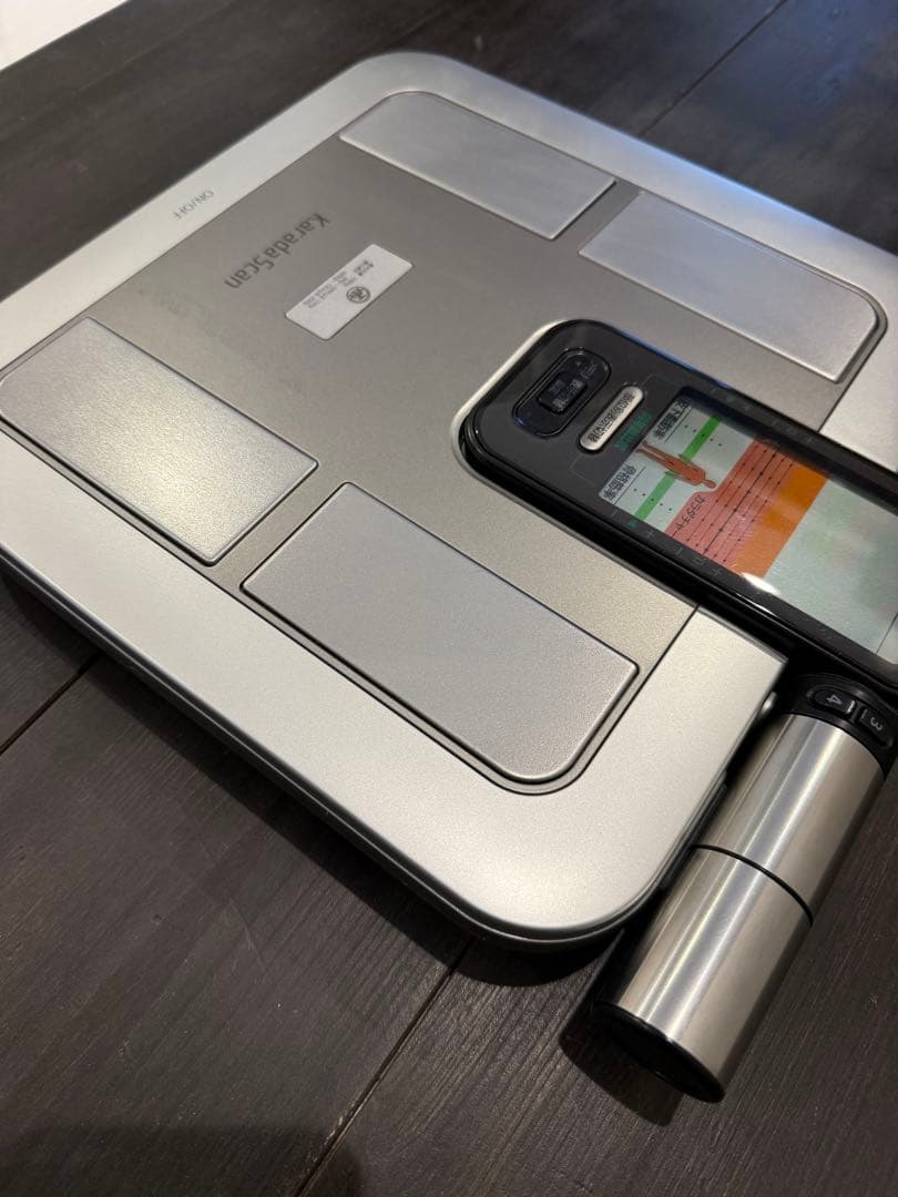 【綺麗め】オムロン　HBF-710-J karada scan 体組成計