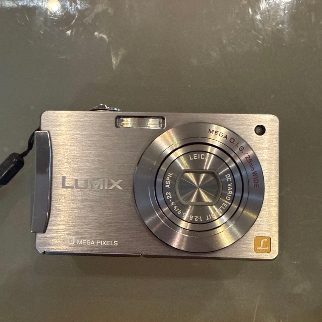 Panasonic LUMIX DMC-FX500 コンデジ