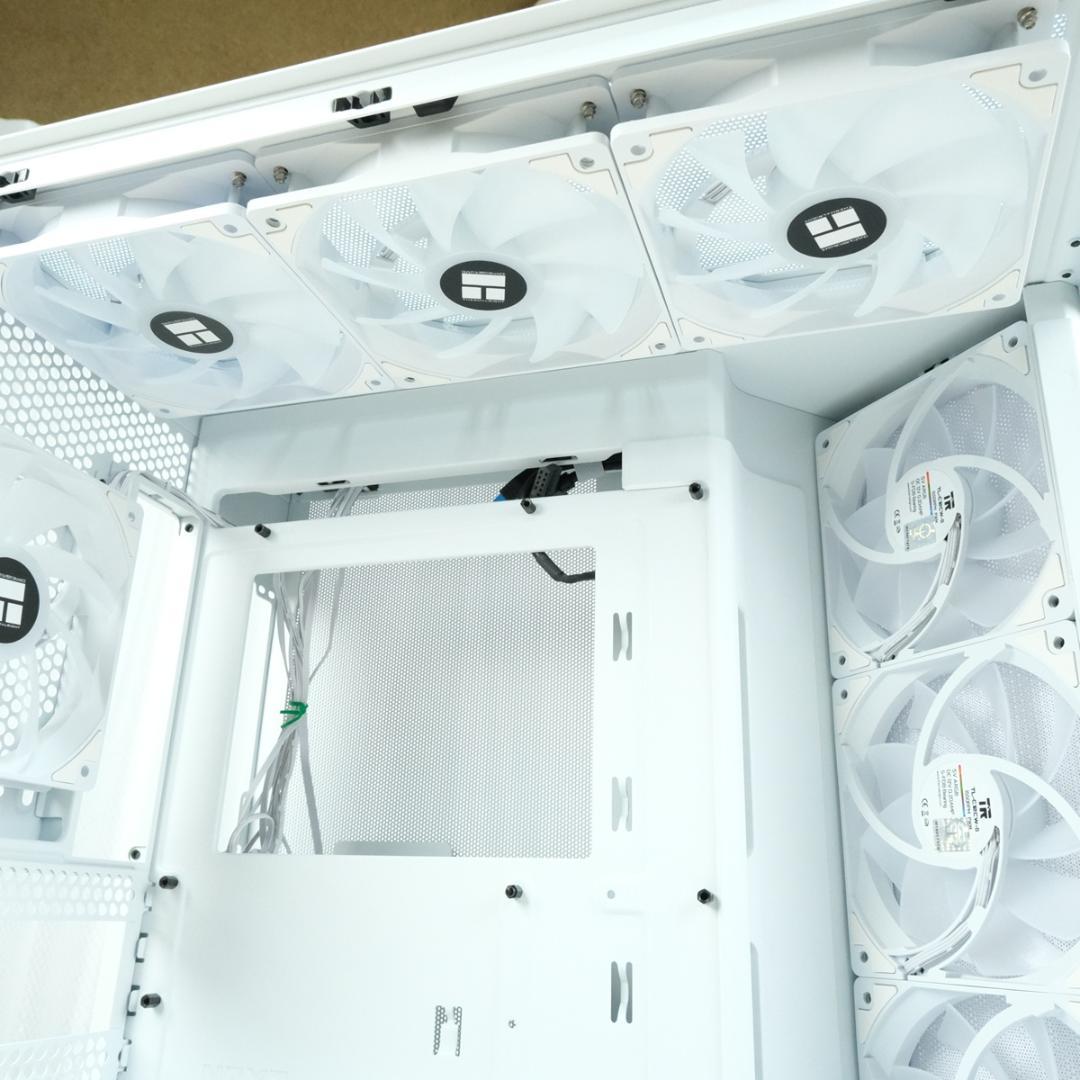 NZXT H6 Flow White ARGB ファン9個付き
