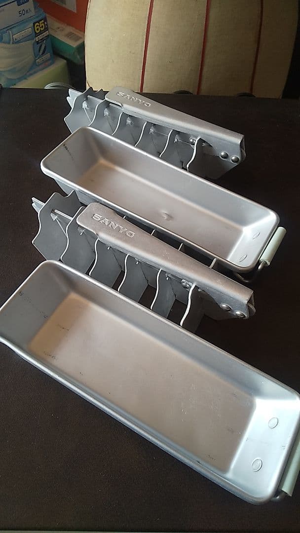 SANYO小型冷蔵庫(昭和レトロ)アンティーク家電品
