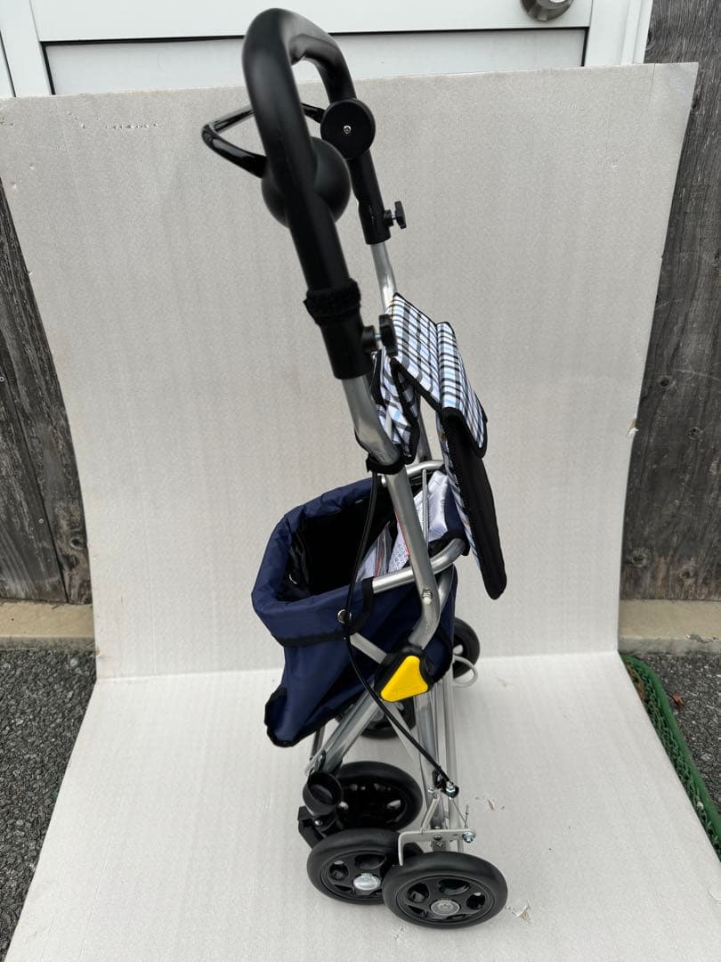 美品 シルバーカー テイコブ ルミド SIMD02 歩行器 お買物カート 幸和