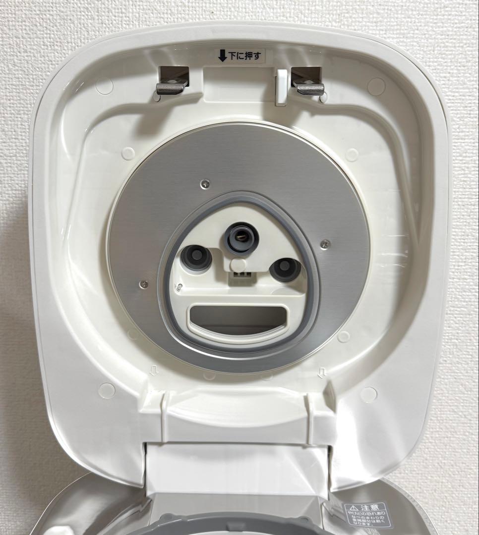 【美品】象印 炎舞炊き 圧力IH炊飯ジャーNW-FA18 動作保証
