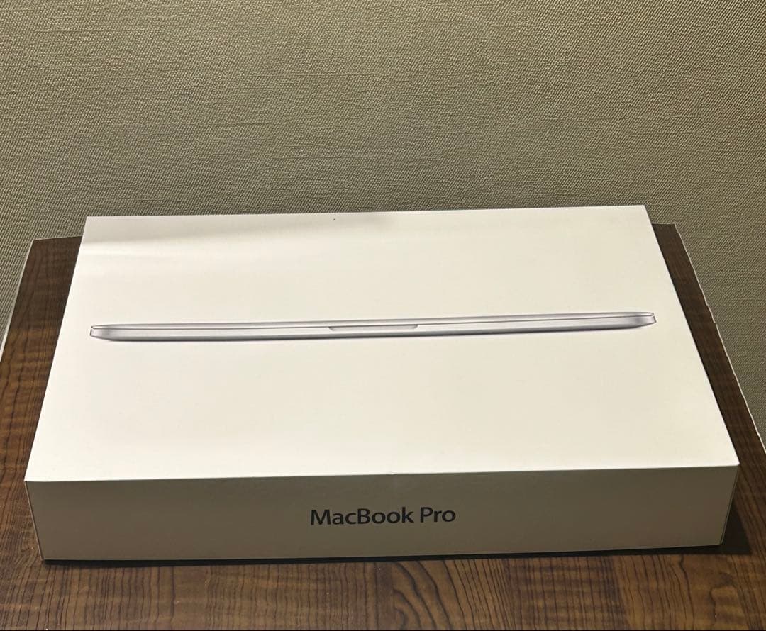 Apple MacBook Pro 13インチ シルバー　2014年購入
