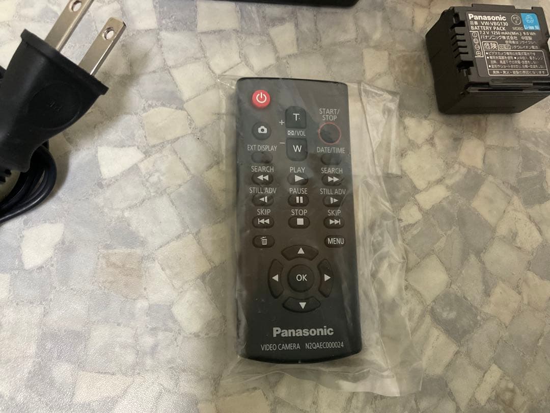 極美品 パナソニック HDC-TM300 動作確認済 付属品完備 袋付き