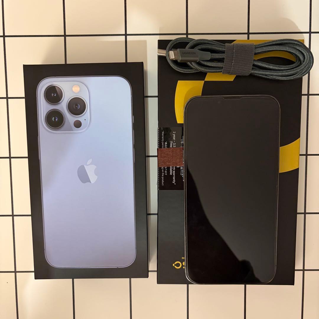 美品iPhone13 Pro 256gb シエラブルー　SIMフリー版