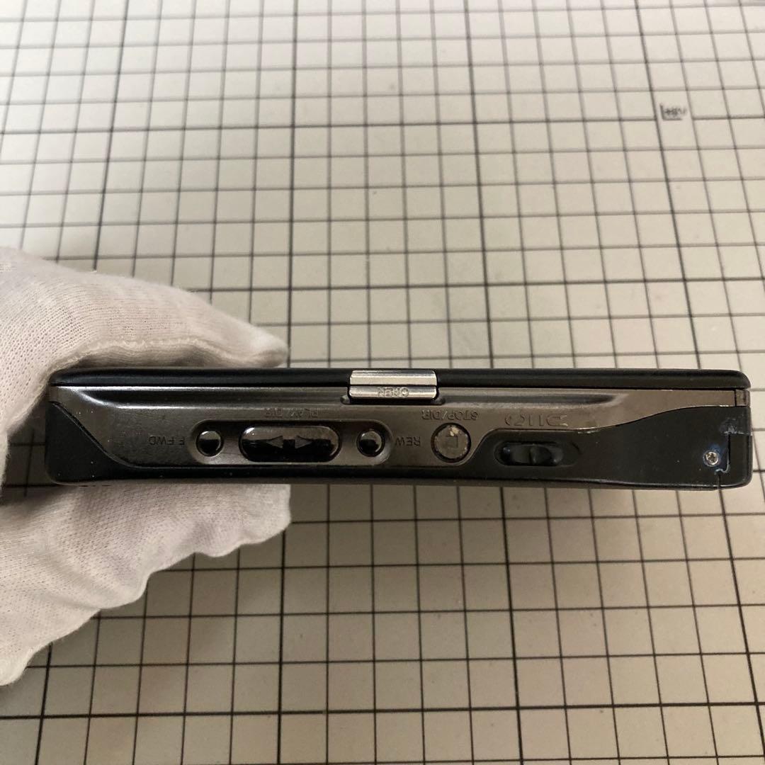 AIWA カセットプレーヤー ウォークマン型 HS-PL77 ジャンク品