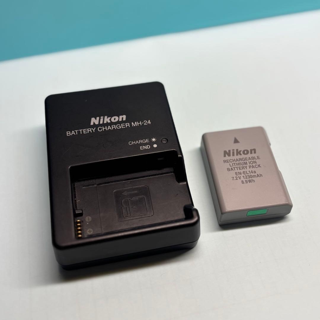Nikon D5600 デジタル一眼レフカメラ