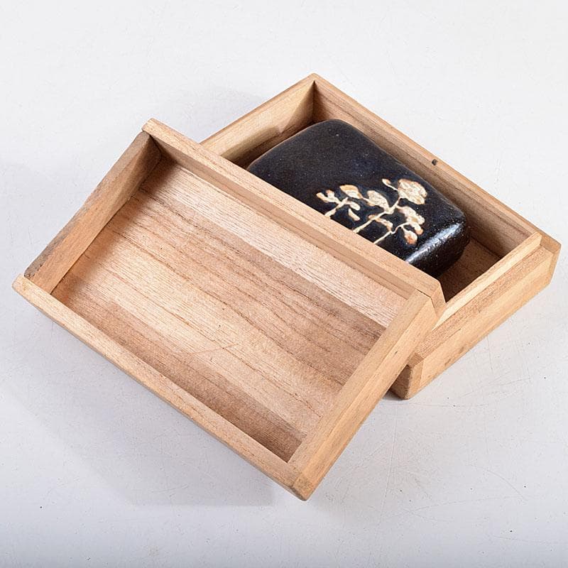 茶道具　尾形乾山作　黒釉　松文　四方香合　時代箱付　V　R9562