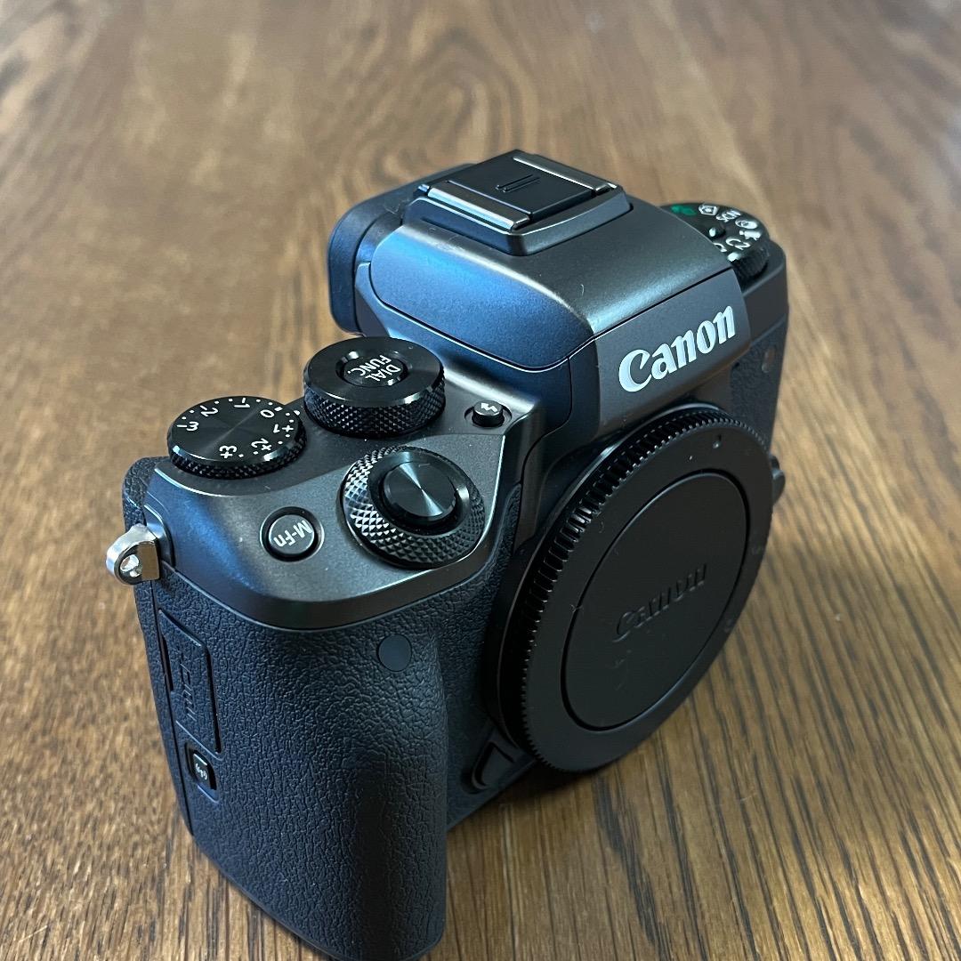 Canon EOS M5 ボディのみ