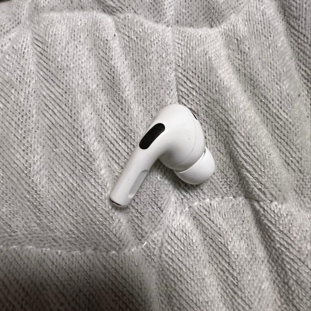 AirPods Pro 第2世代 右耳 のみ　lightningモデル