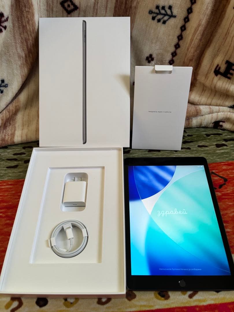 Apple iPad (第9世代) スペースグレー 本体