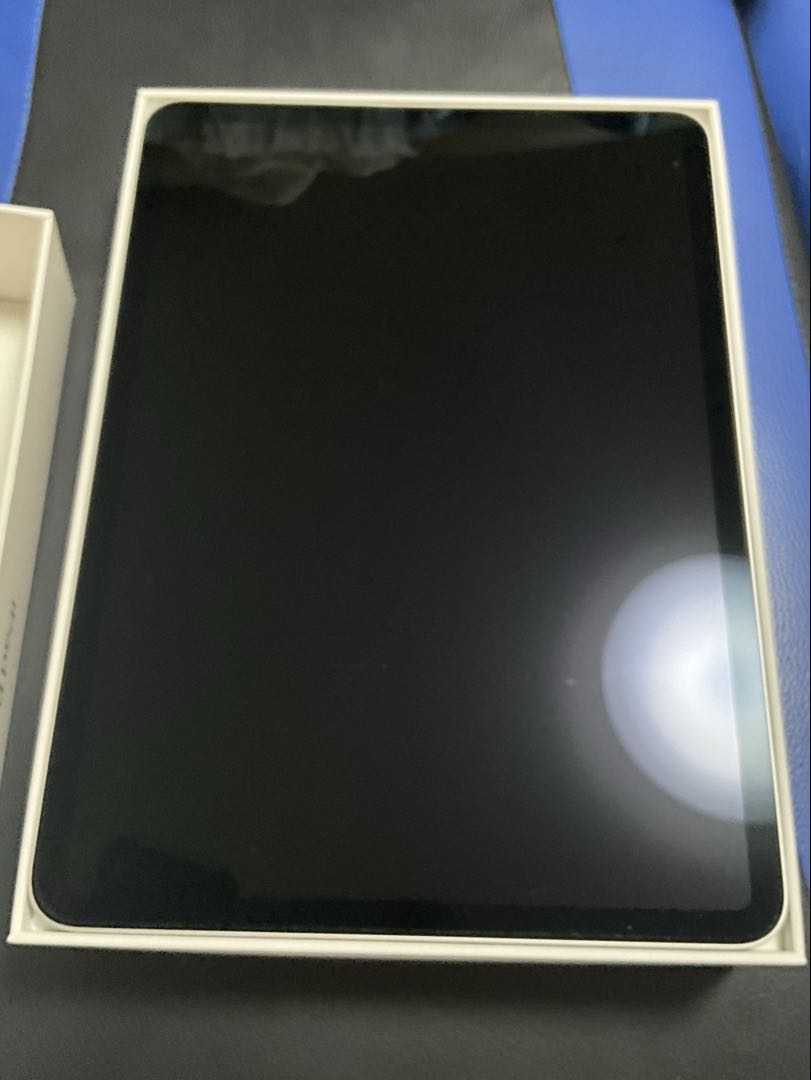 【ジャンク品】iPad Pro 11インチ (第3世代) スペースグレー【水没】