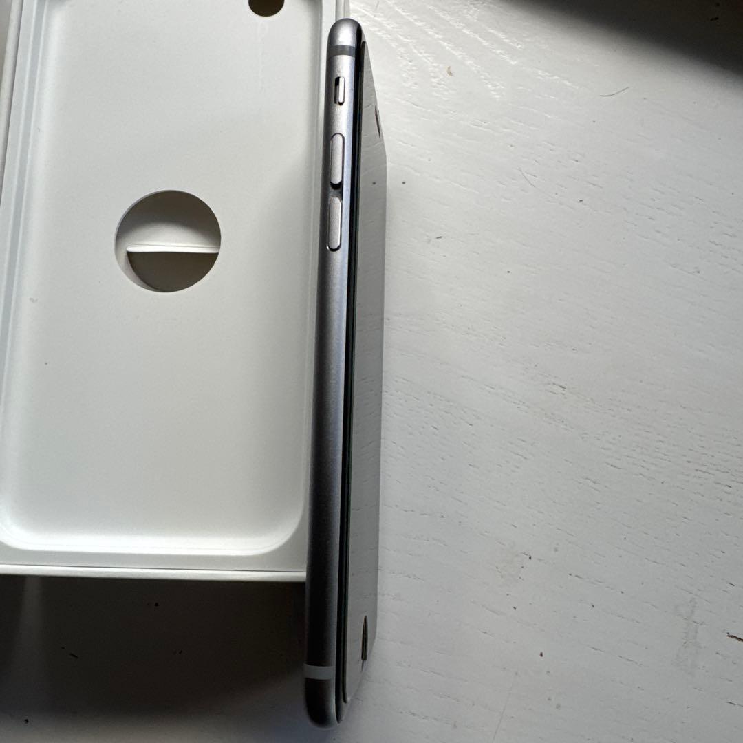 iPhone6s スペースグレー　64GB