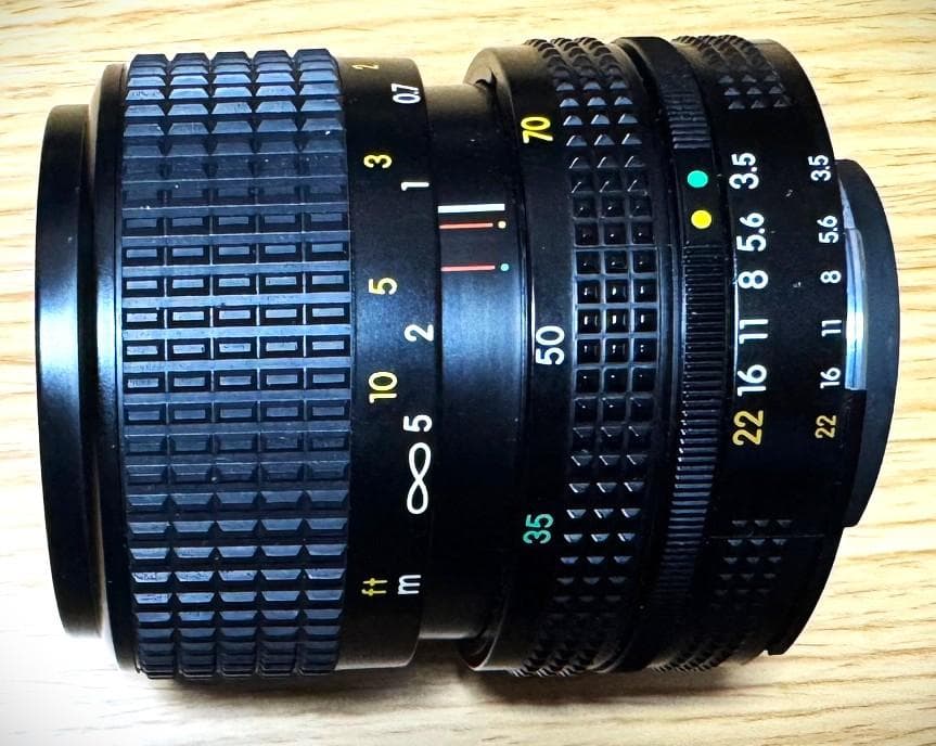 Nikon FE10 一眼レフカメラ Nikkorレンズ付き