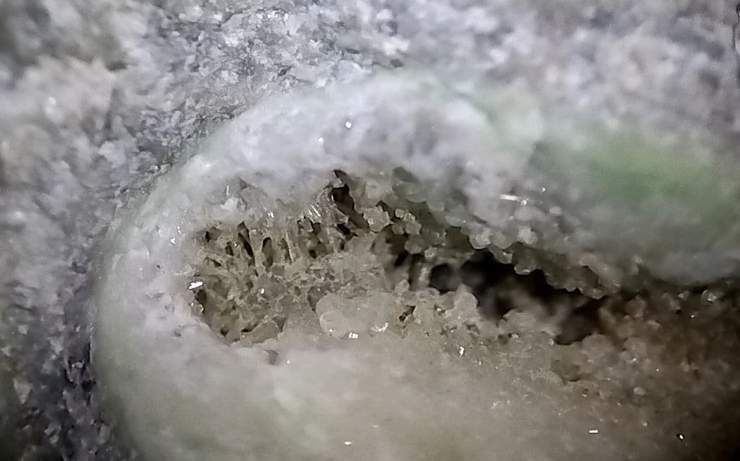 あ〜きゃん♫★翡翠原石★硬玉【青海川・転石ウブ・クラスター翡翠299ｇ】