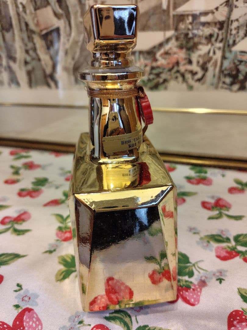 美品　サントリー　ローヤル　古酒　ゴールドラベル　干支　羊　モデル　記念ボトル