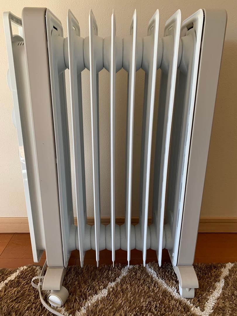 【値下げ】DeLonghi オイルヒーター RHJ21F0812