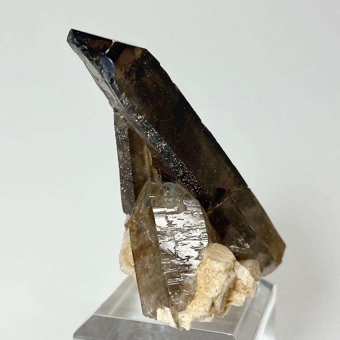 スモーキークォーツ　煙水晶　鉱物標本　原石　天然石　ストーン　マラウィ産