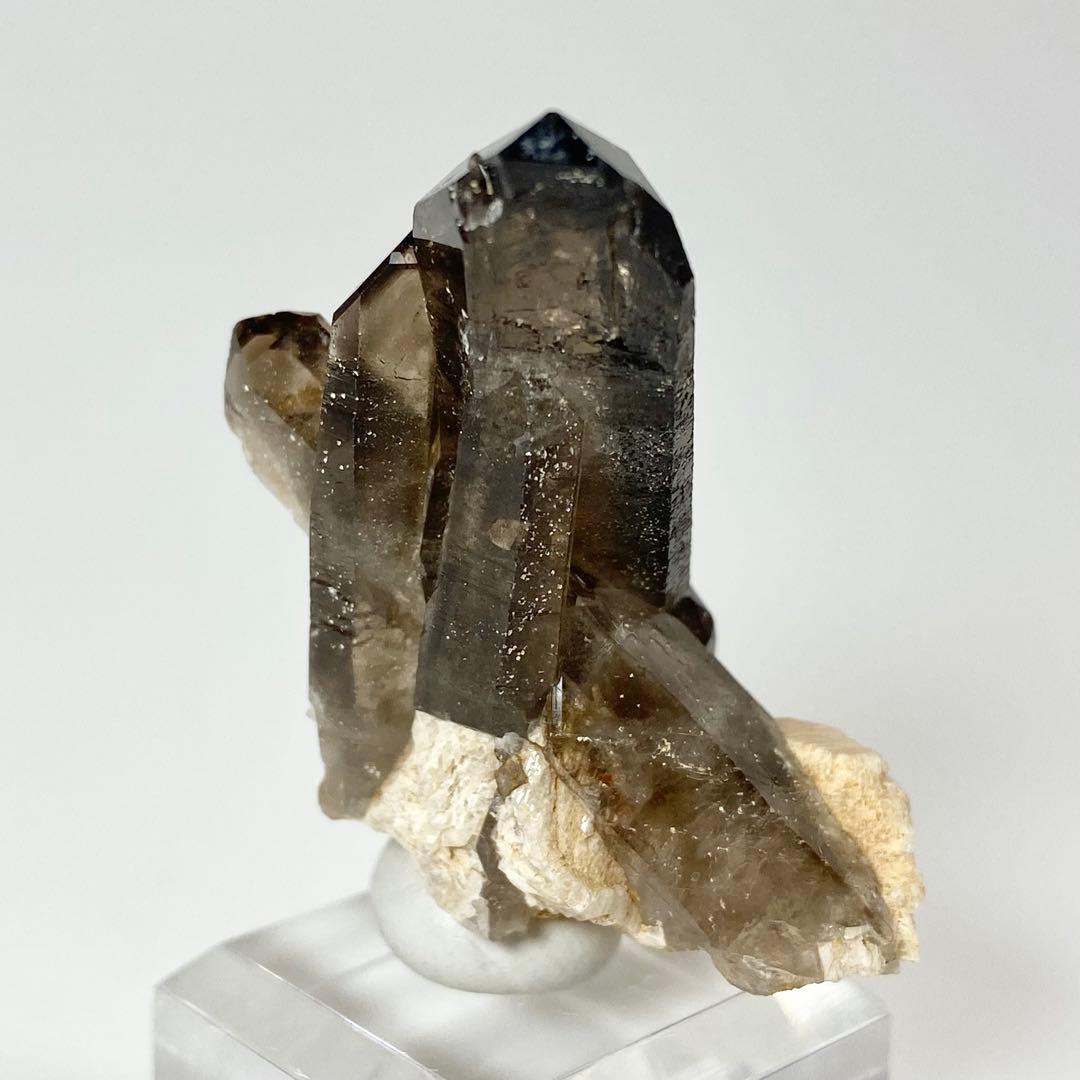 スモーキークォーツ　煙水晶　鉱物標本　原石　天然石　ストーン　マラウィ産
