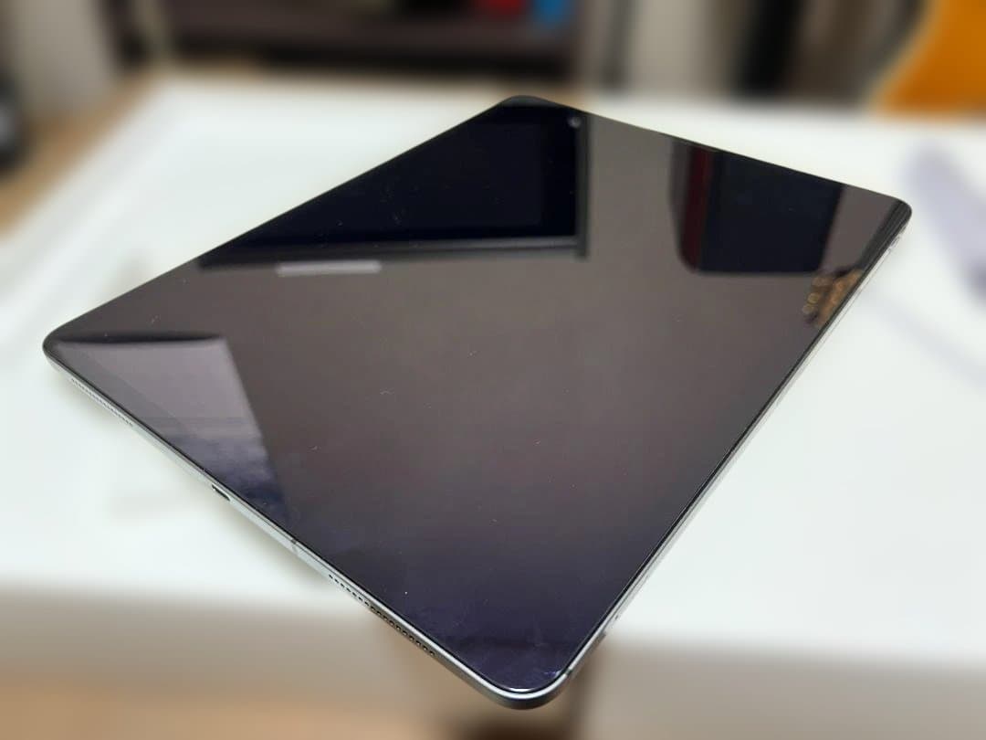i*k様 iPad Pro 第4世代 12.9インチ 512GB docomo