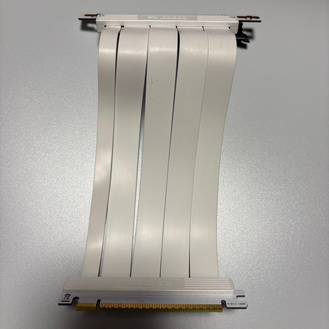 EZDIY-FAB PCIe 5.0 x16 ライザーケーブル 20cm