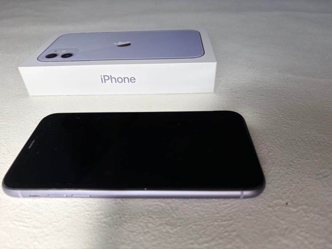 Apple iPhone 11 本体　SIMフリー　箱　コード　傷汚れ無し