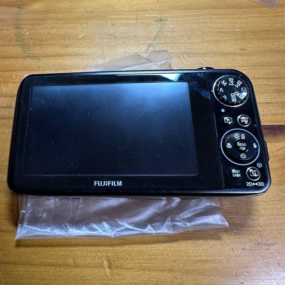Fujifilm FinePix Real 3D W3 デジカメ 6318