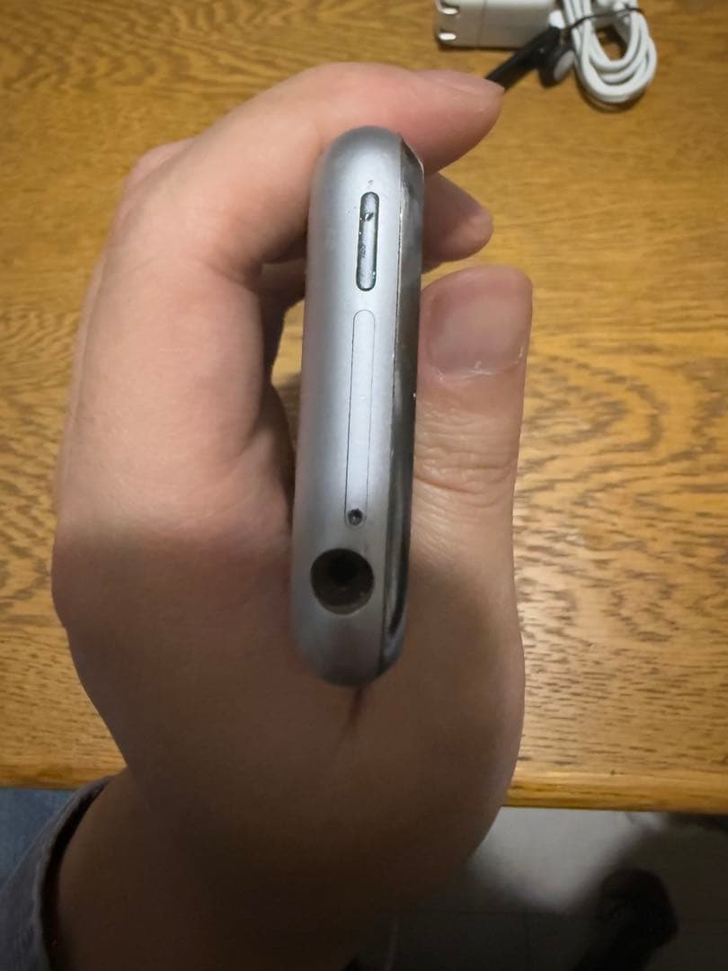 iPhone 2G 4GB refurbished 美品 日本未発売　第1世代