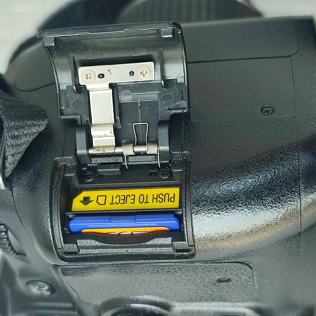 Nikon D50 デジタル一眼レフカメラ NIKKOR 18-55mm VR