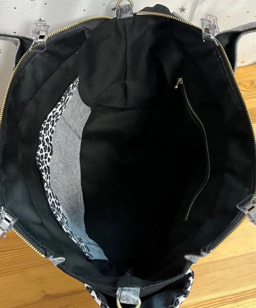 大きめデニムリメイクバッグ（LL）No.944☆トートバッグ　マザーズバッグ