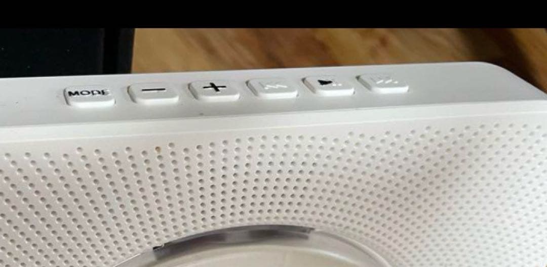 小型CDプレーヤ　ヘッドホンやアンプへBluetooth送♪ワイヤレスで