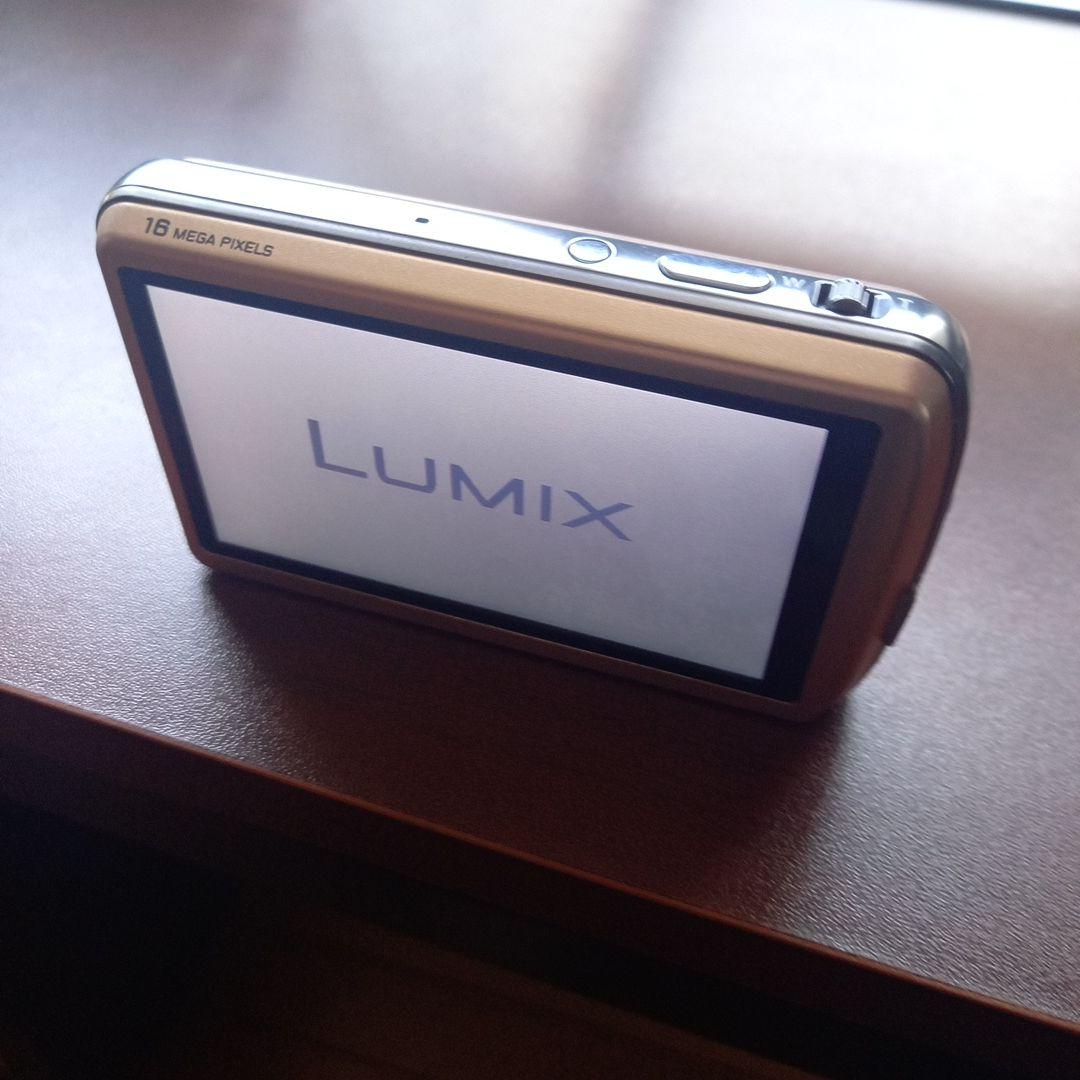 Panasonic LUMIX DMC-FP7 ゴールド　ケース付き　動作確認済