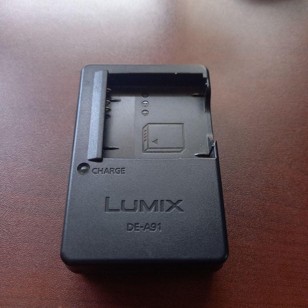 Panasonic LUMIX DMC-FP7 ゴールド　ケース付き　動作確認済