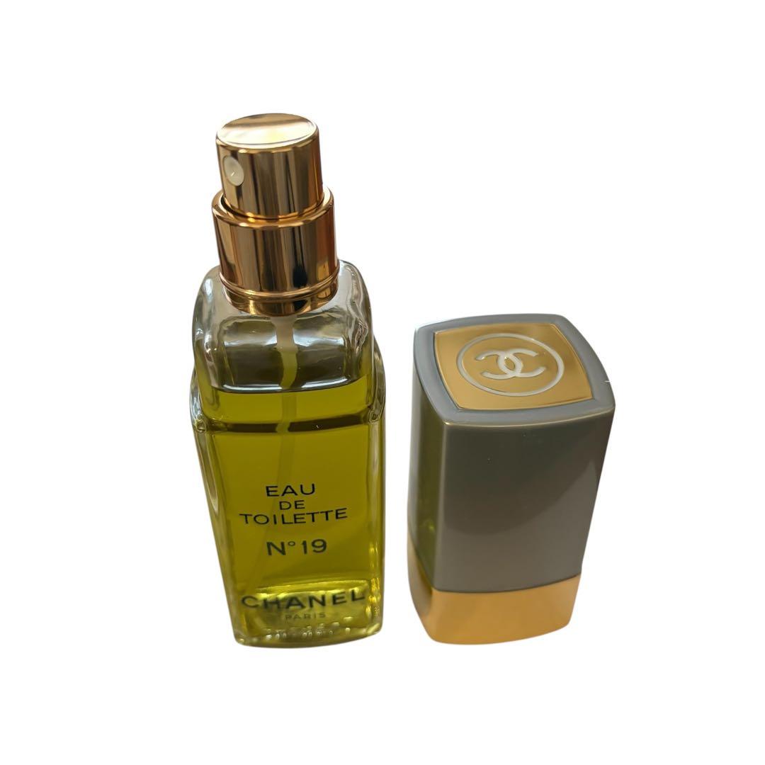 CHANEL シャネル N°19 EDT 100ml 箱付 未使用に近い 人気