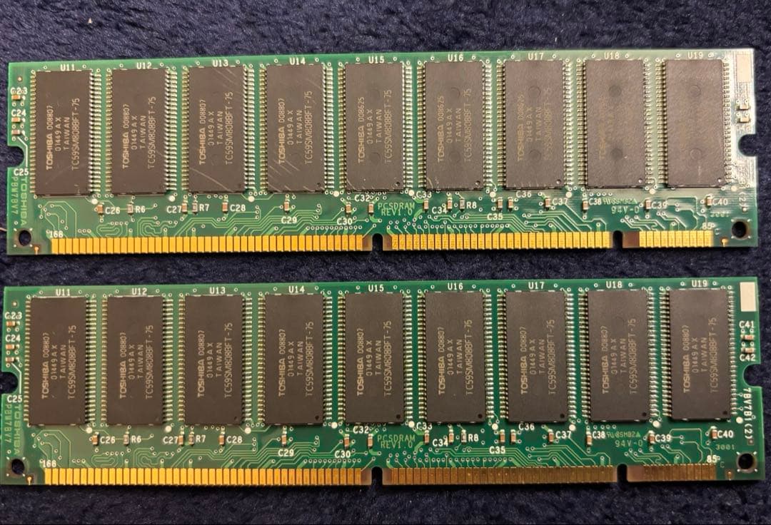 【激レア】TOSHIBA SDRAMメモリ 512MB×2枚合計1GB