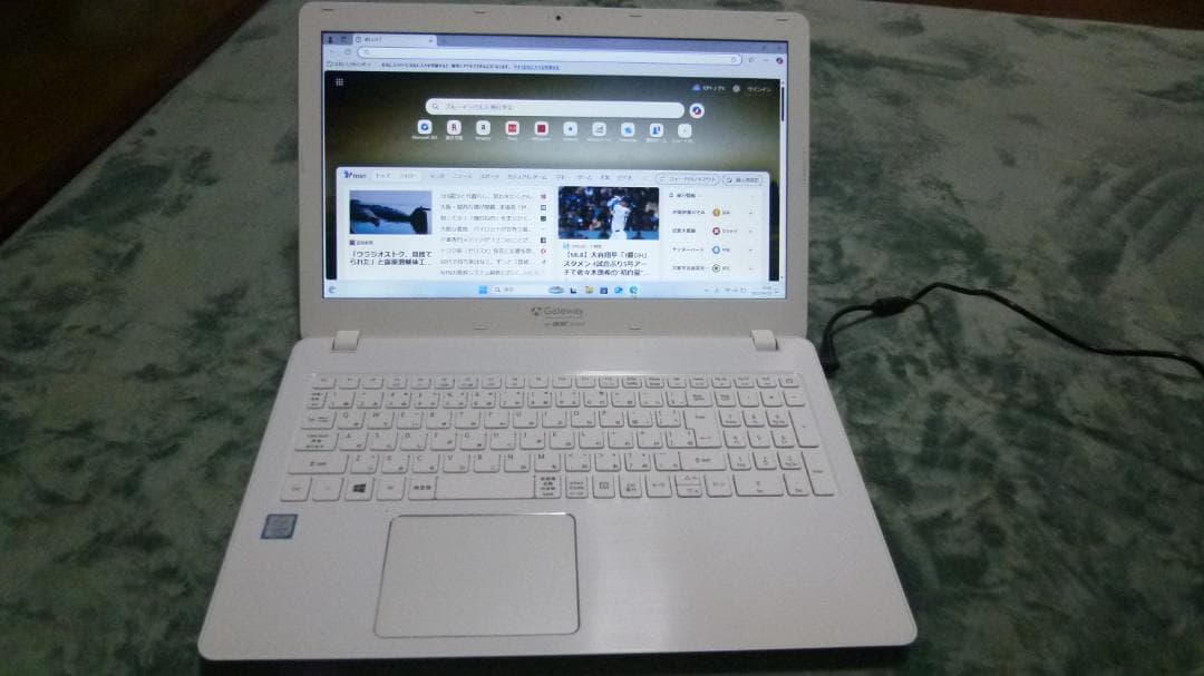 Gateway NE574-H58G CPUi5第7世代 新品SSD 動作中古品