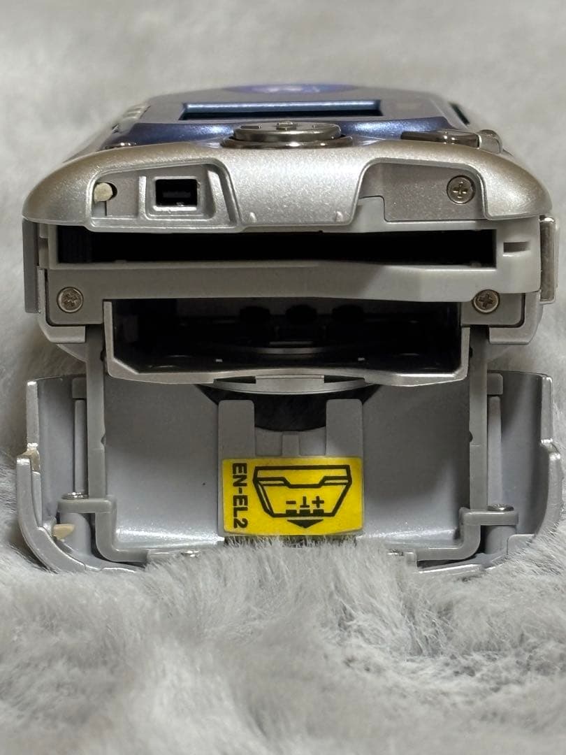 NIKON Coolpix 2500 デジタルカメラ