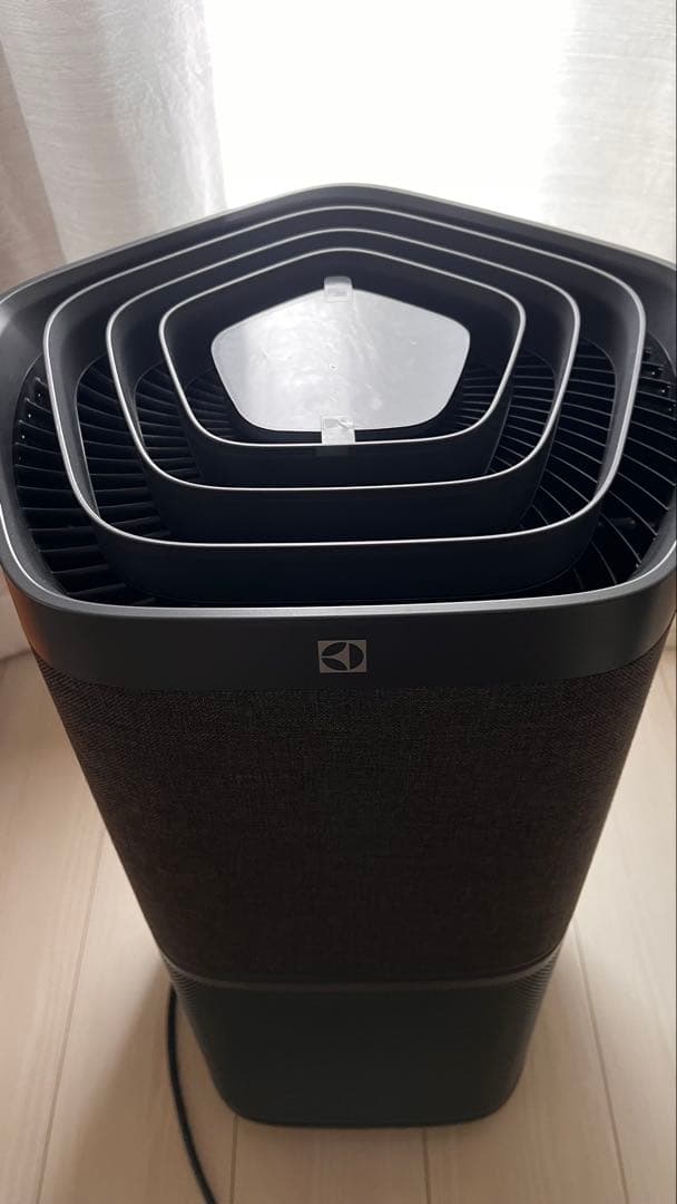Electrolux・PUREA9・空気清浄機・ダークグレー・最大37畳