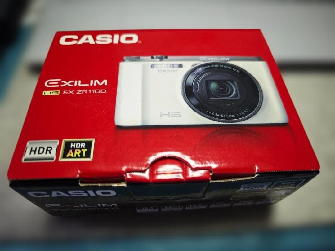 CASIO EXILIM ZR-70 デジタルカメラ ホワイト