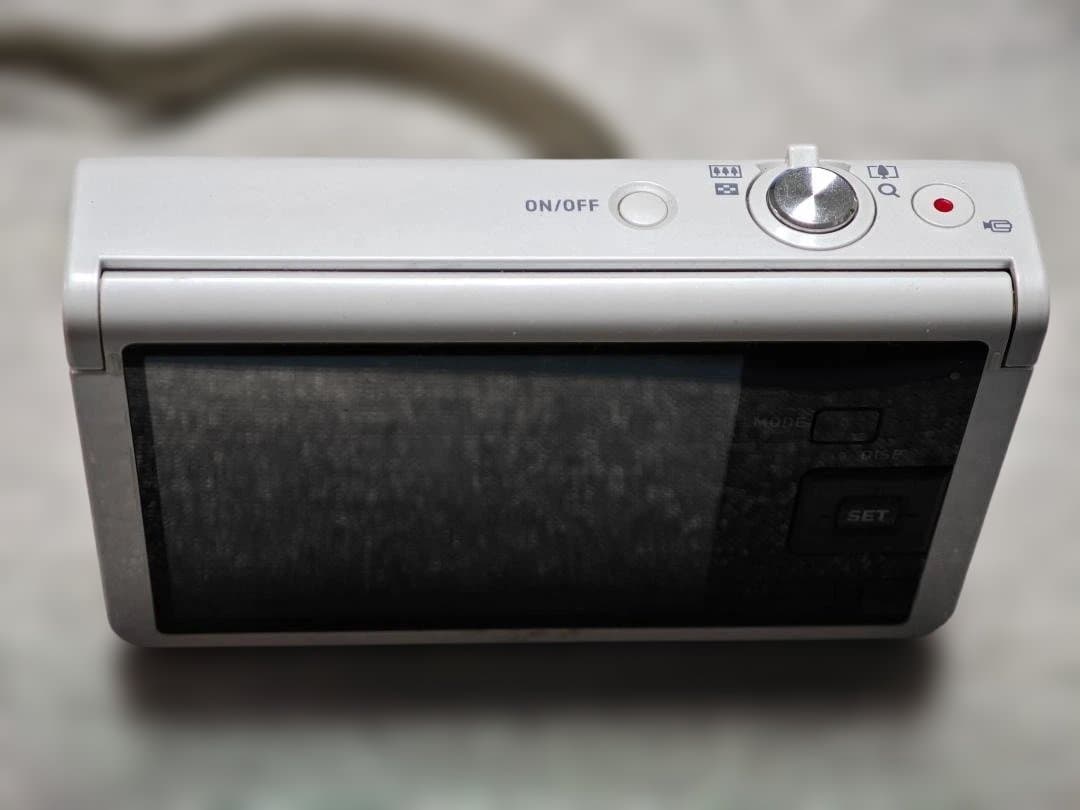 CASIO EXILIM ZR-70 デジタルカメラ ホワイト