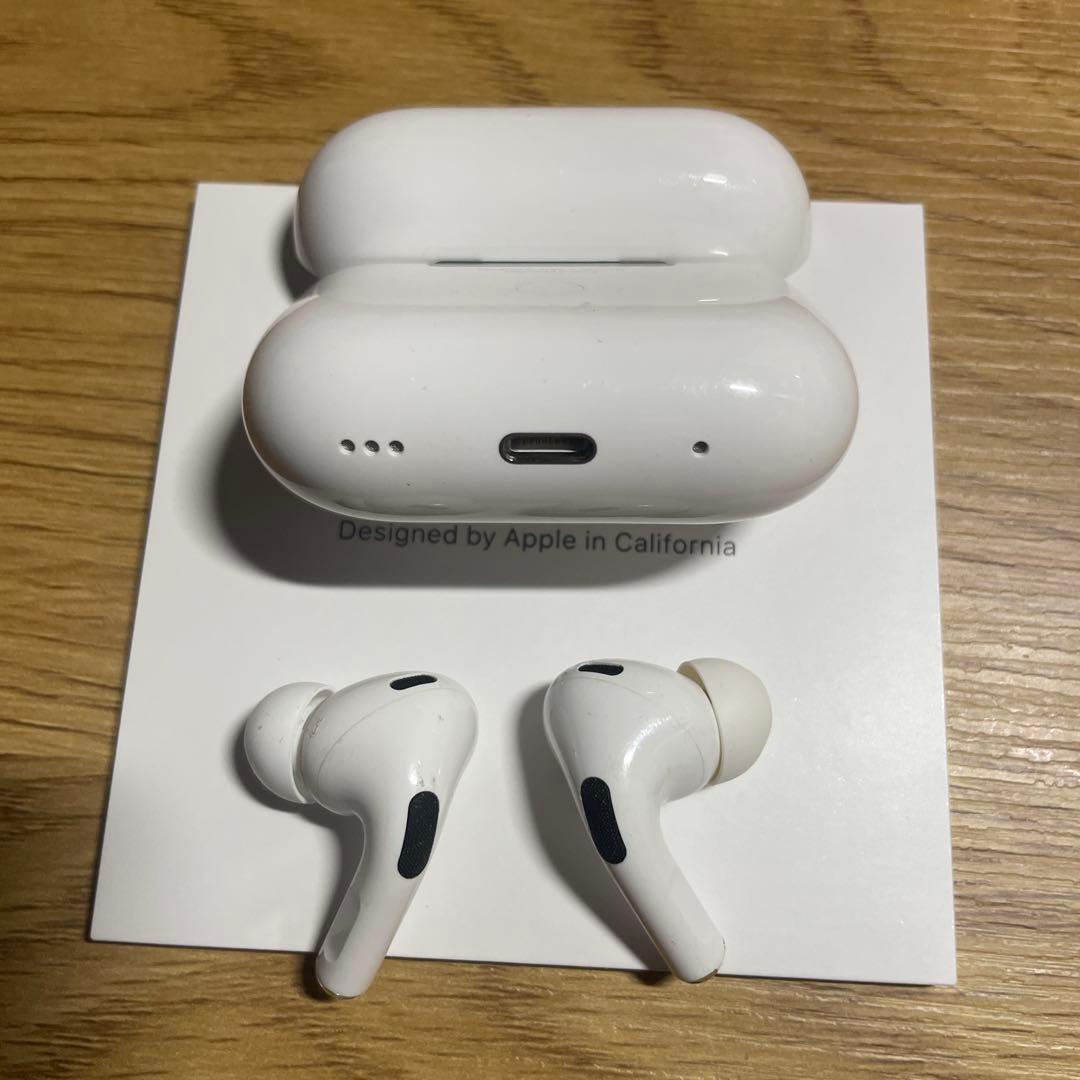 AirPods Pro 第2世代　lightning A2697 2698