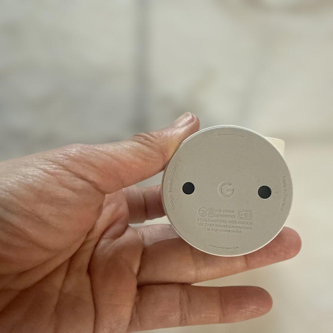 Google nest cam グーグル屋内用カメラ・電源アダプター式・第2世代