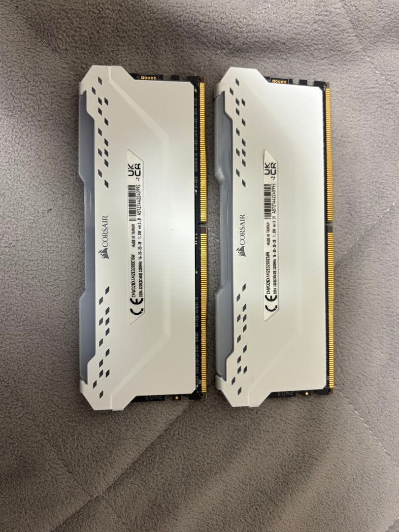 CORSAIR VENGEANCE RGB PRO 32GB 16GB×2
