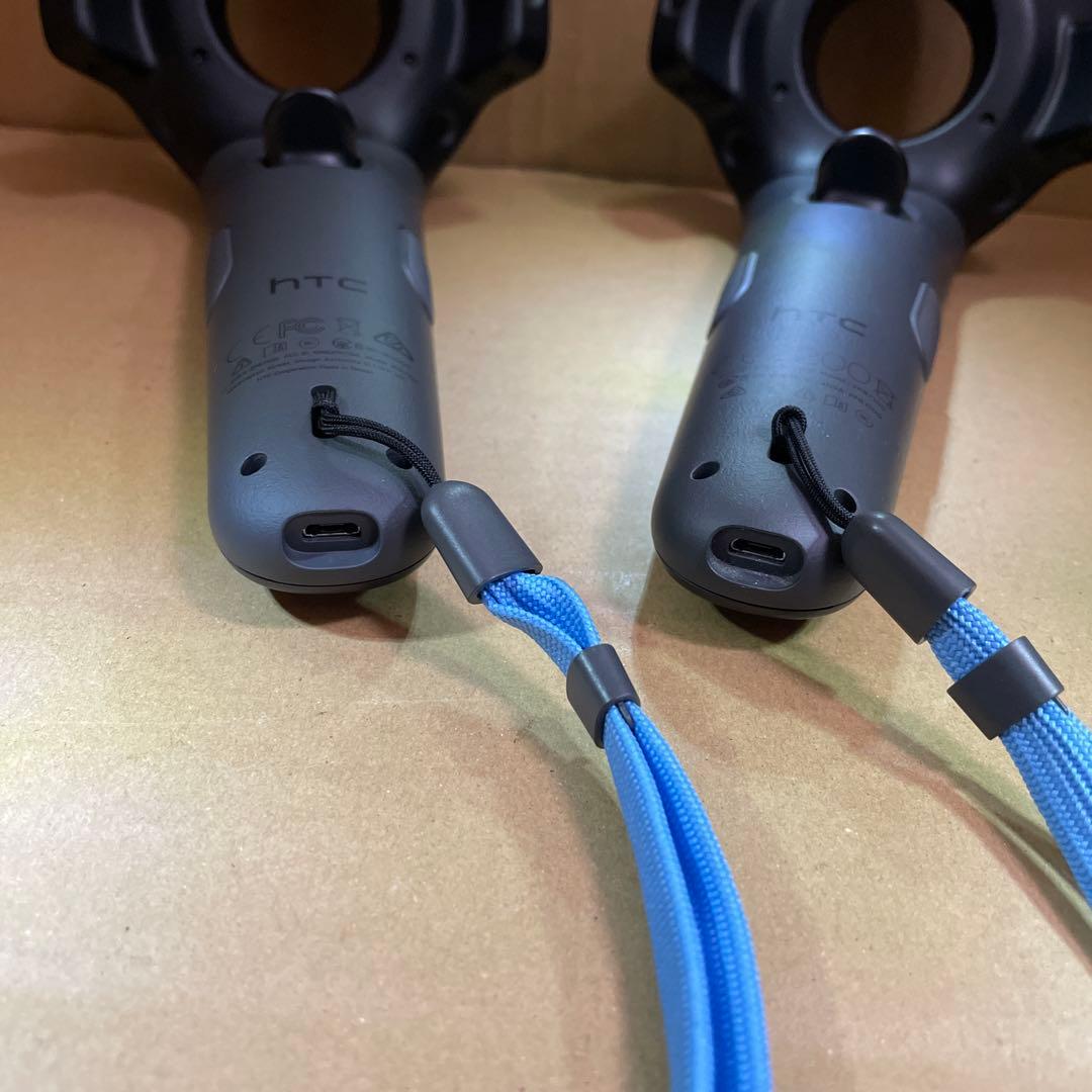 htc viveコントローラー2点セット　動作確認済み　清掃済み